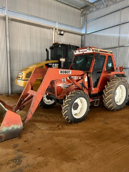 Lot 17 FWA Tractor AuctionsPlus