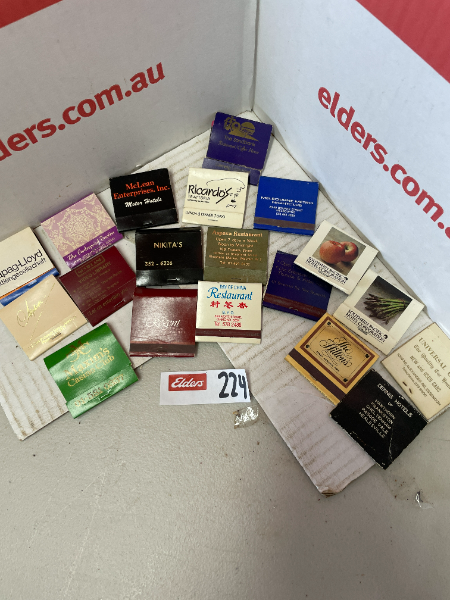 Lot 224 - 19x match packets (some full) | AuctionsPlus