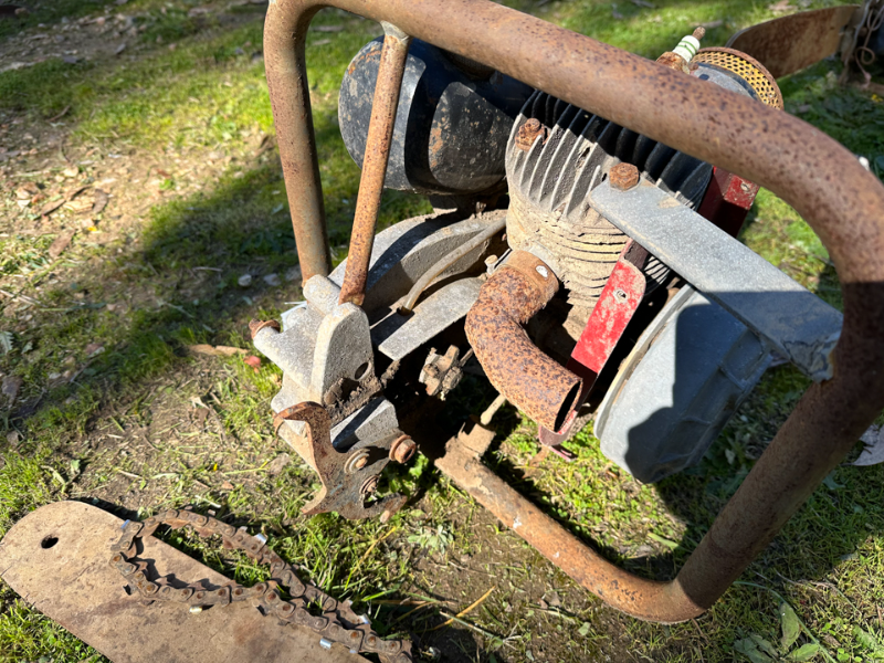 Lot 135 - Britstand Champ Chainsaw | AuctionsPlus