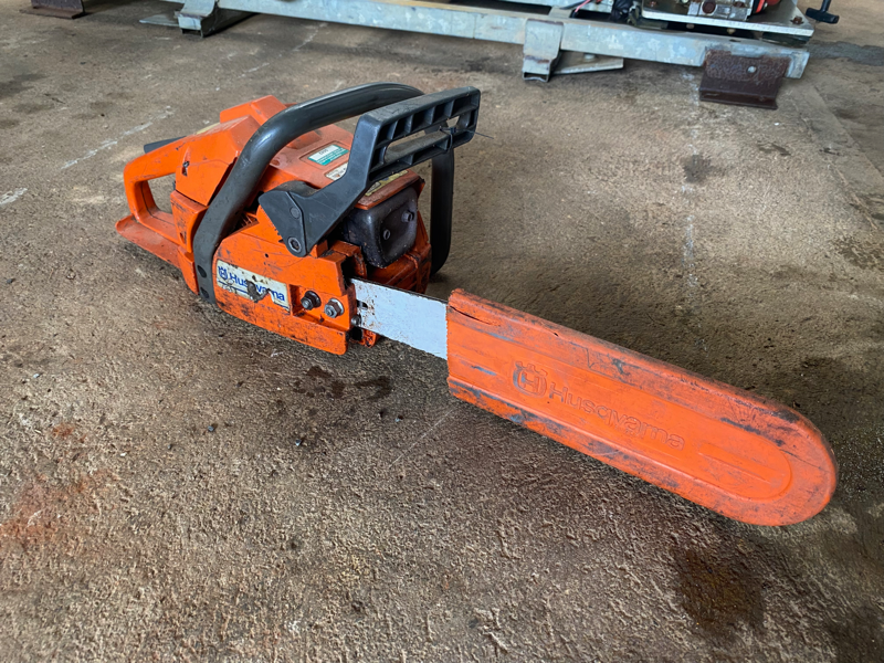 husqvarna-136-chainsaw-specs-weight-price-and-review