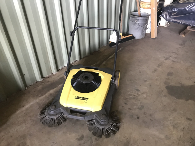 Lot 60 Karcher floor sweeper AuctionsPlus