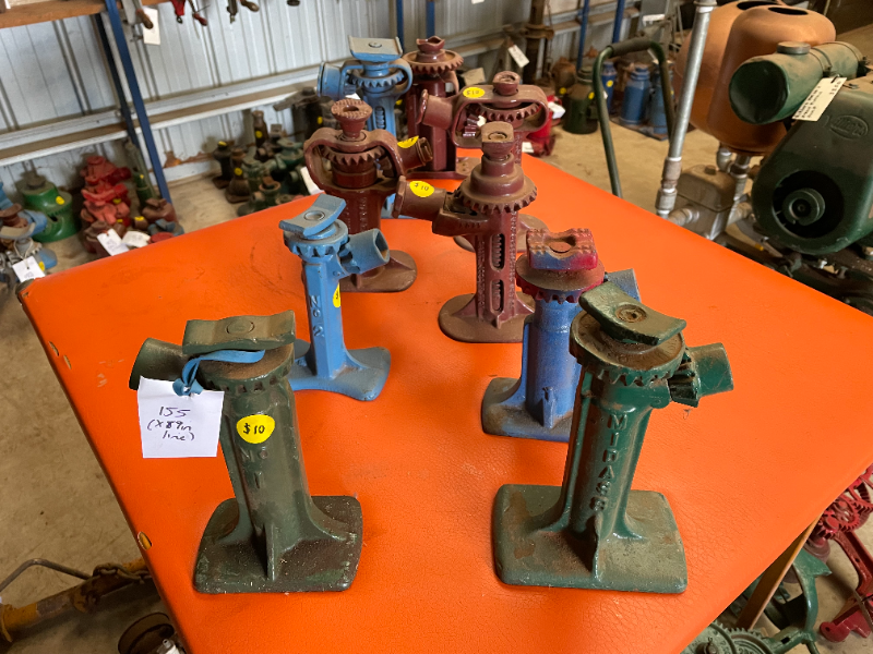 Lot 155 - Small Ratchet Screw Jacks (x9) Assorted Size | AuctionsPlus