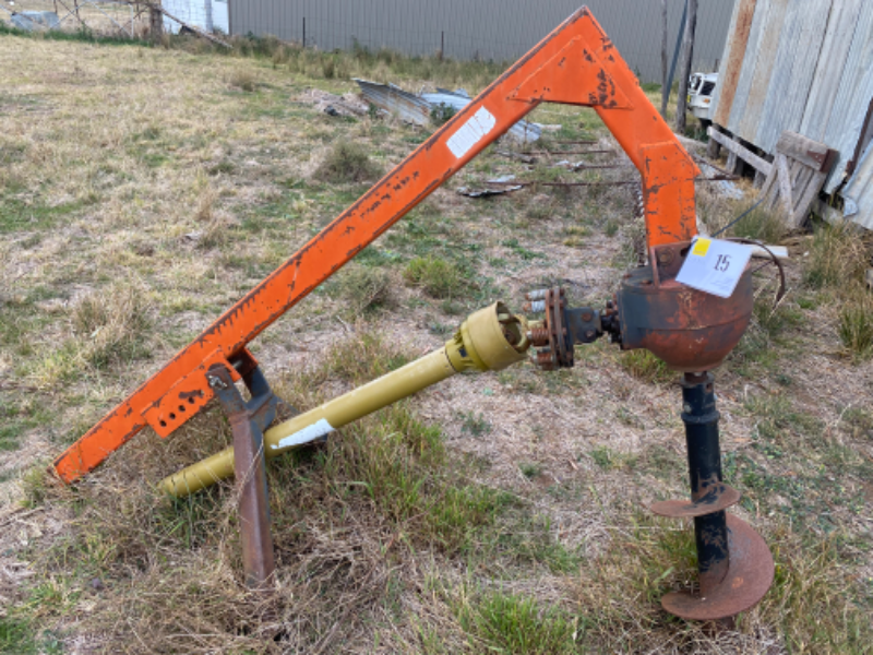 Lot 15 3 point linkage post hole digger AuctionsPlus
