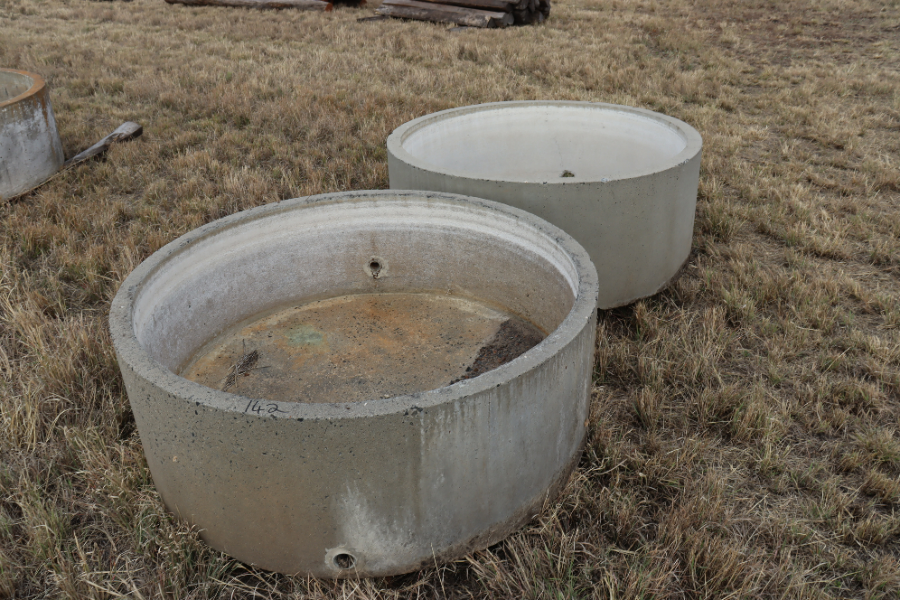 Lot 142 - Two 4ft concrete water troughs | AuctionsPlus