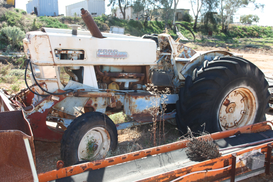 Lot 1 ford 6000 tractor auctionsplus