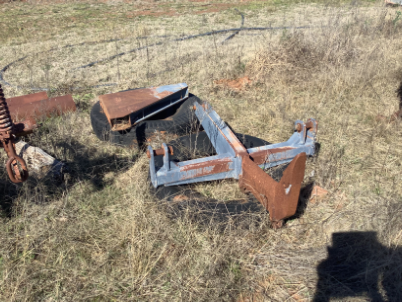 Lot 90 - Ripper and poly layer | AuctionsPlus