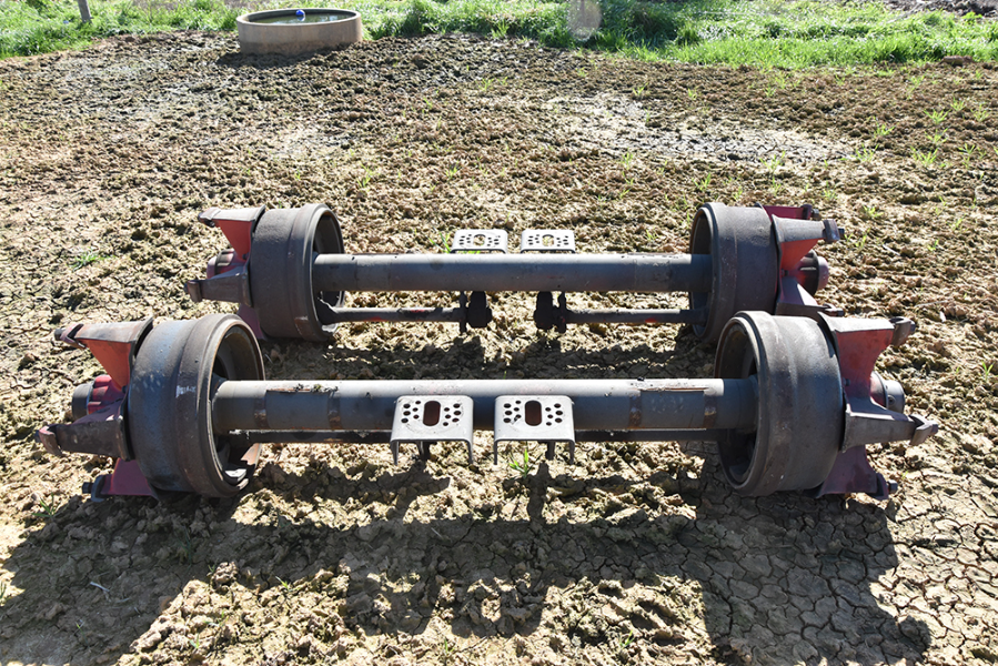 Lot 20 - Axle Spider Rim x 2 | AuctionsPlus