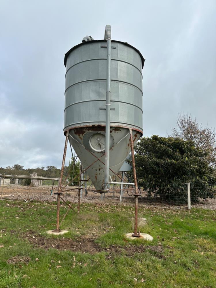 Lot Nelson Silo Auctionsplus