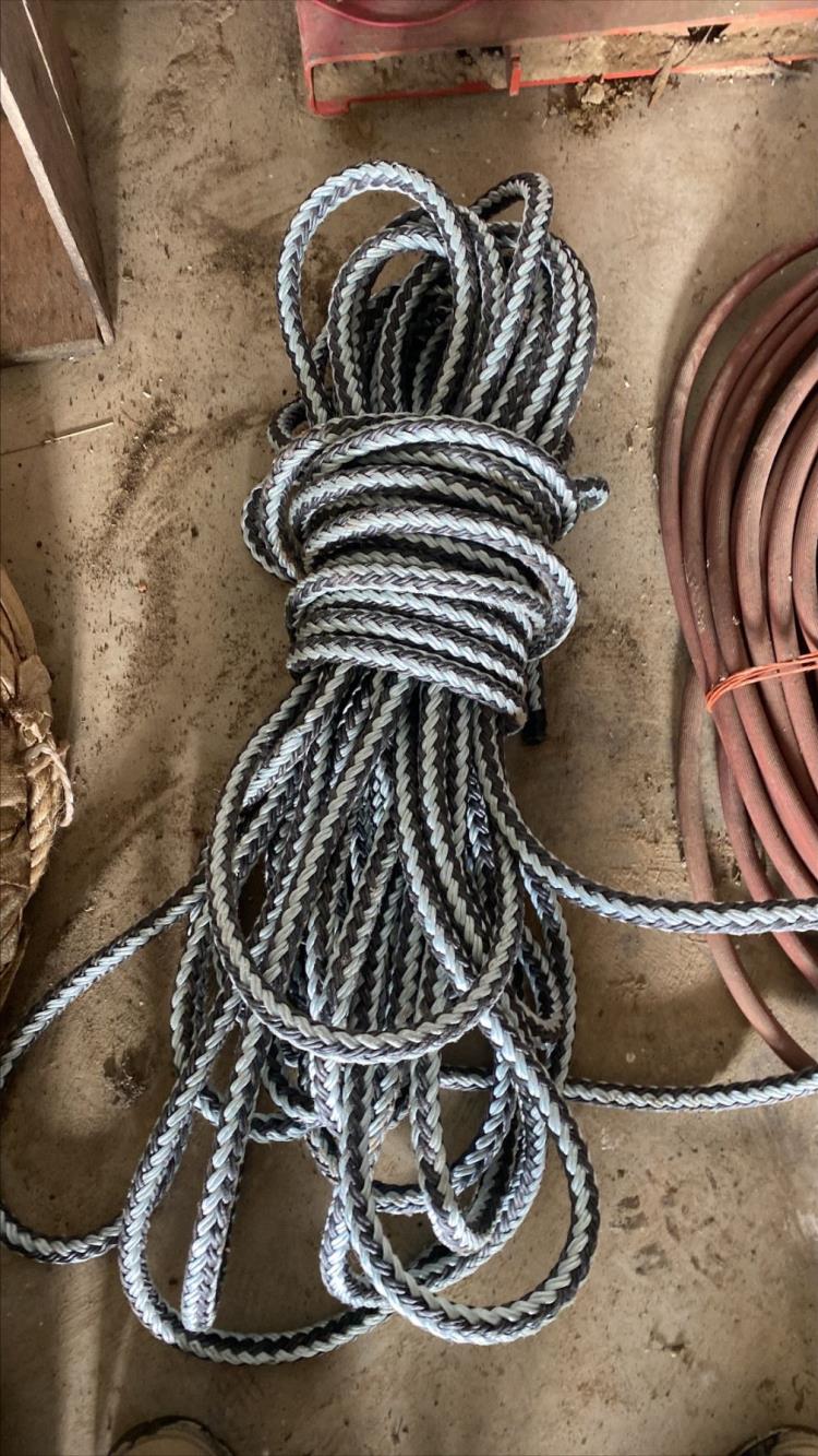 Lot 17 - Rope | AuctionsPlus