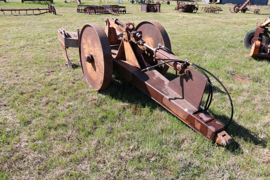 Lot 23 - Ripper | AuctionsPlus