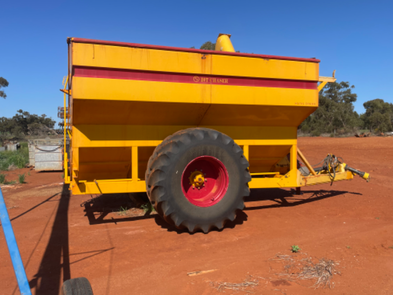 Lot 13 20 ton Chaser Bin AuctionsPlus