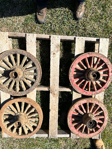 Lot 12 - SET OF 4 WHEELS X APPROXIMATELY 18 INCHES. | AuctionsPlus