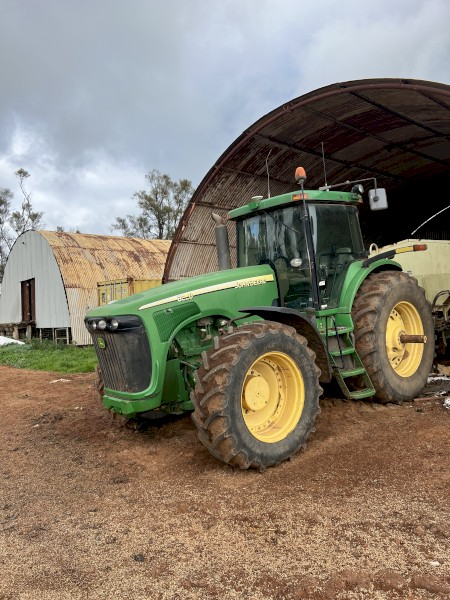 Lot 7 - 2005 John Deere 8520 Tractor | AuctionsPlus
