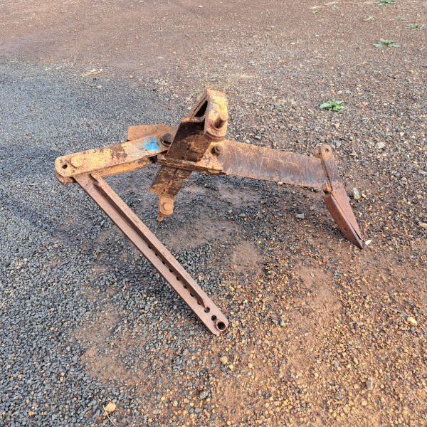 Lot 141 - Napier 3pl ripper, cat 2 linkage. | AuctionsPlus