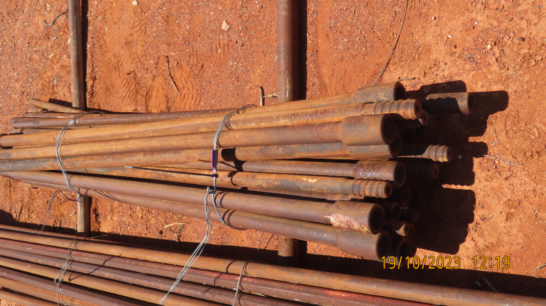 Lot 82 - Steel Rods | AuctionsPlus