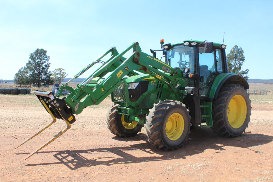 Lot 27 - 2020 John Deere 6110M Tractor with 623R FEL | AuctionsPlus
