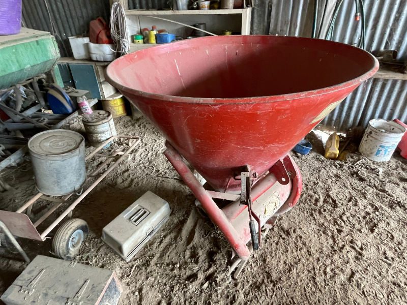 Lot 147 Fertilizer Spreader AuctionsPlus