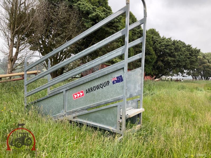 Lot 203 - Loading ramp | AuctionsPlus