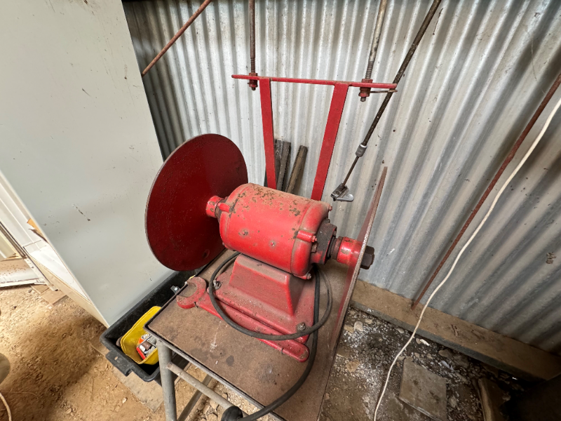 Lot 20 SUNBEAM SHEARING GRINDER AuctionsPlus