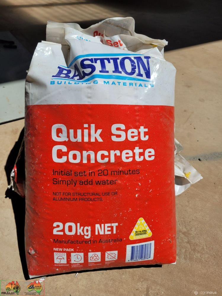 Lot 15 3x 20Kg Bags of Rapid Set Concrete AuctionsPlus