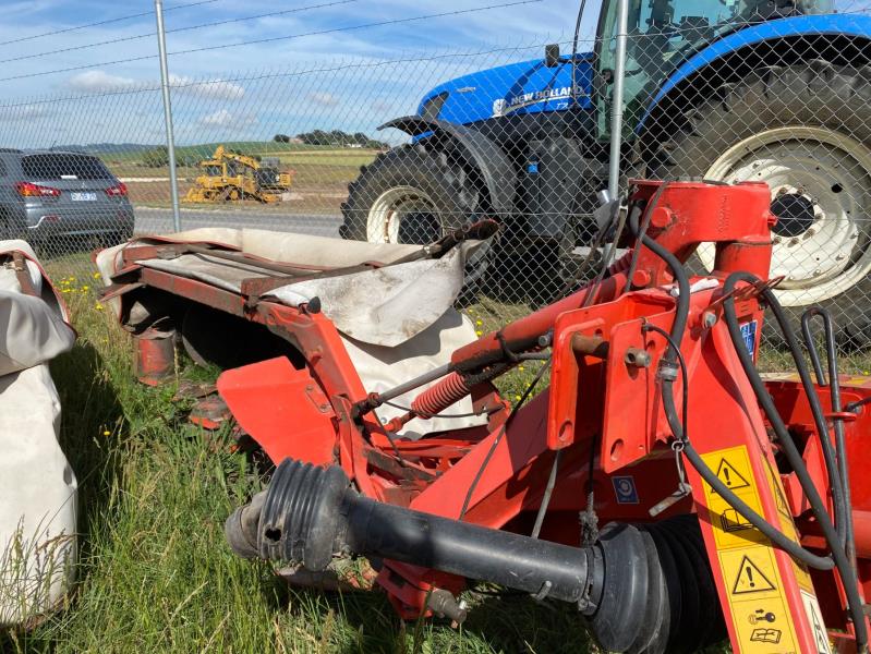 Lot 11 - Kuhn GMD 240 Disc Mower | AuctionsPlus