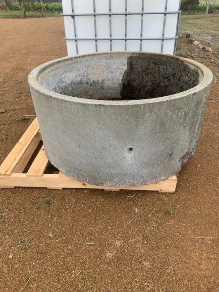 Lot 98 Round Concrete Water Trough AuctionsPlus