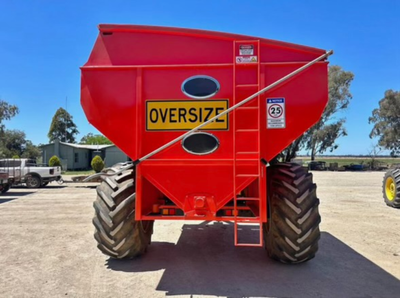 Lot 8 Dunstan 18T Chaser Bin AuctionsPlus