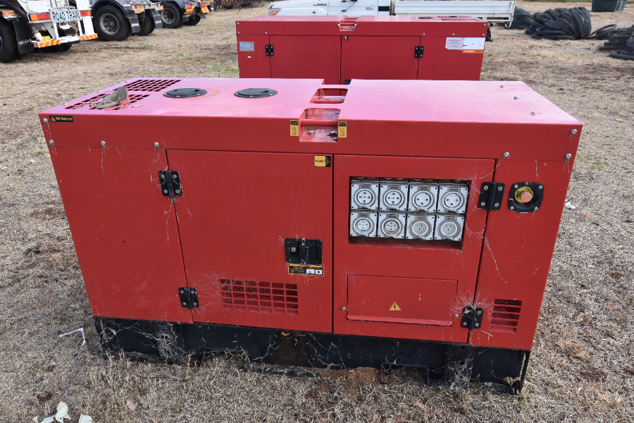 Lot 20 - Gen-25 APW-25KVA Generator | AuctionsPlus