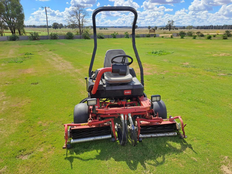Lot 8 Toro Mower AuctionsPlus