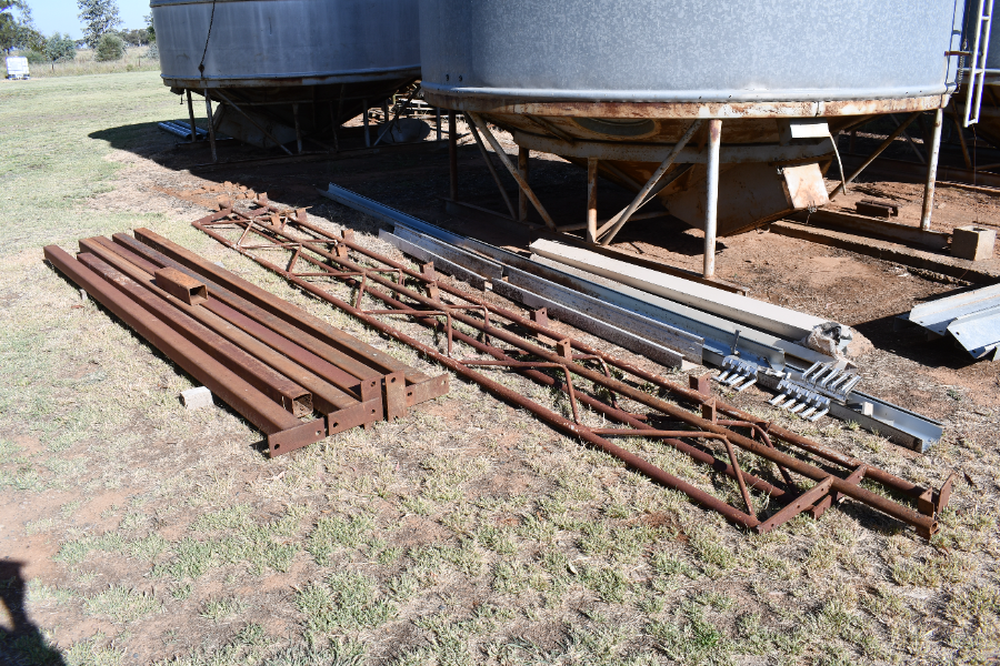 Lot 171 - Shed posts, trusses and guttering | AuctionsPlus