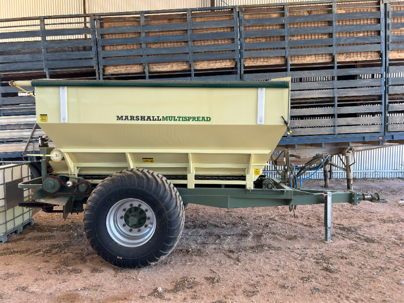 Lot 300 - Marshall Multispread 860 T-L | AuctionsPlus