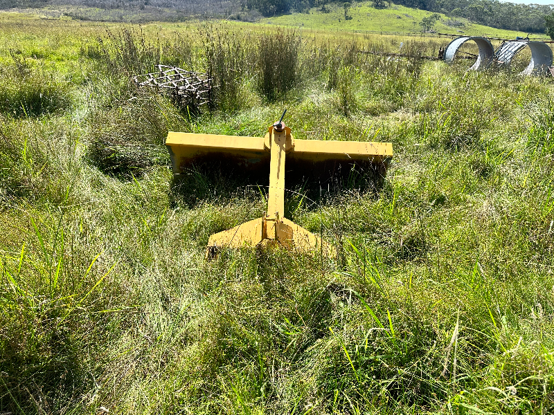 Lot 66 - 3PL GRADER BLADE & 3PL RIPPER. | AuctionsPlus