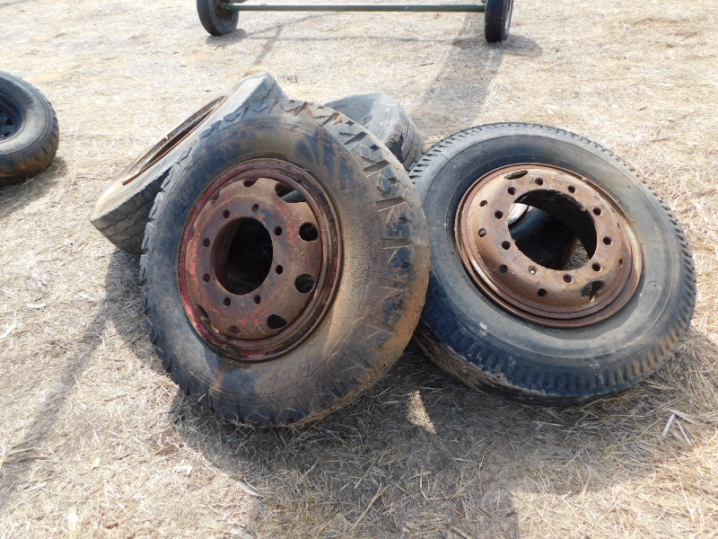 Lot 228 - Trailer tyres and rims | AuctionsPlus