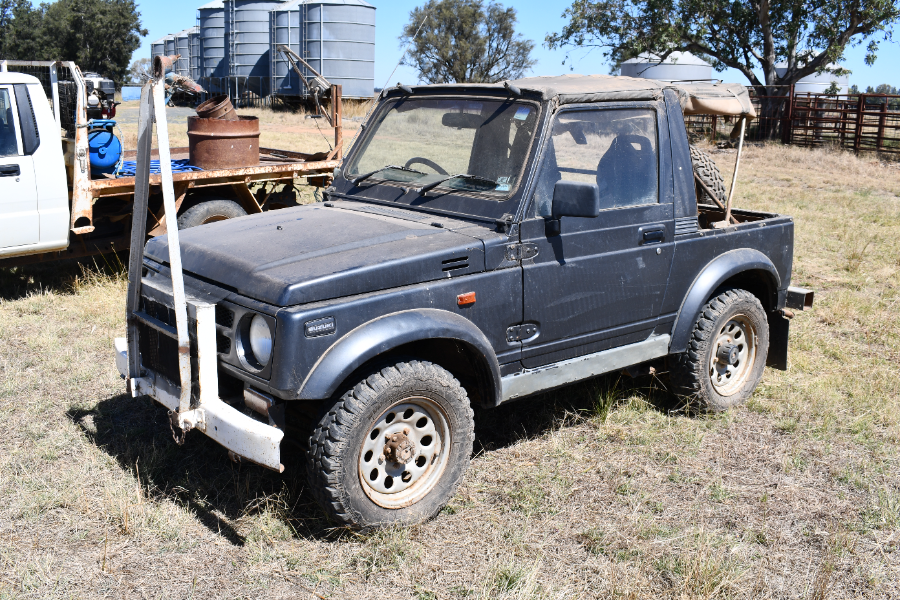 Lot 17 Suzuki Sierra softtop wagon AuctionsPlus