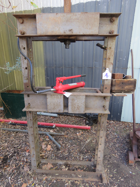 LOT 4 - HYDRAULIC PORTA PRESS | AuctionsPlus