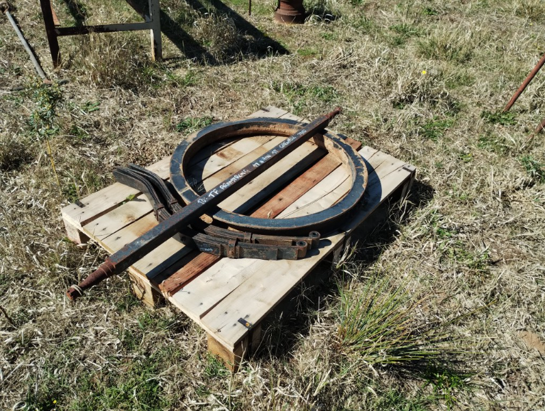 Turntable Axle Lot 111 - New Trailer Turntable Axle and Springs | AuctionsPlus
