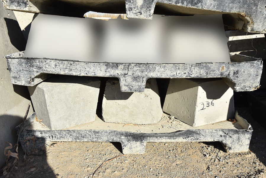 236 - Concrete Blocks x 9 | AuctionsPlus