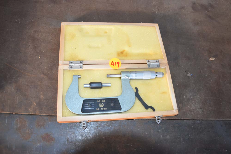 Micromètre D'usine Metrica 44123 - Plage 50-75 Mm, Précision 0.01 Mm, Touches Carbure, Cadre Chromé