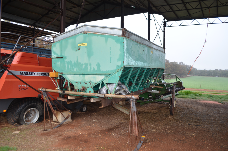 Lot 96 - Jetstream Grouper with 9hp Honda Motor | AuctionsPlus