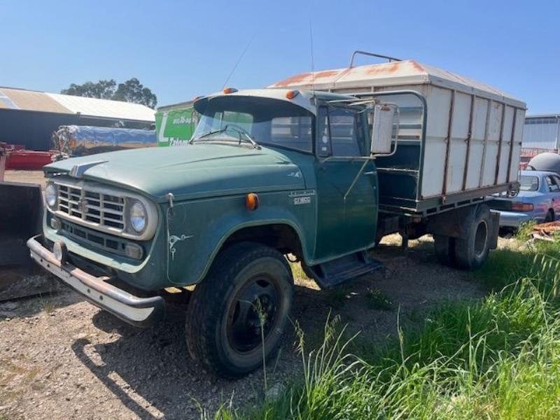 Lot 6 - INTERNATIONAL C1600 | AuctionsPlus
