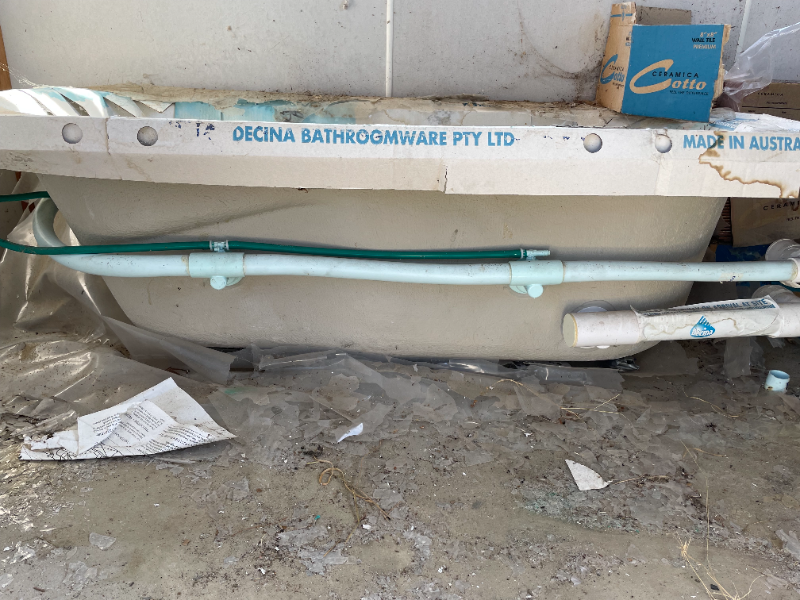 Lot 7 DECINA SPA BATH AuctionsPlus