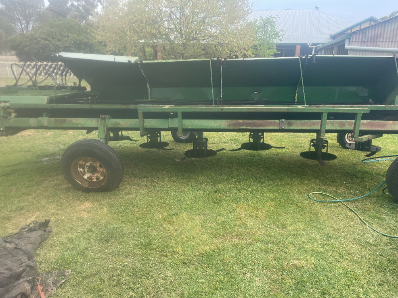 LOT 9 - LOXTON SLASHER | AuctionsPlus