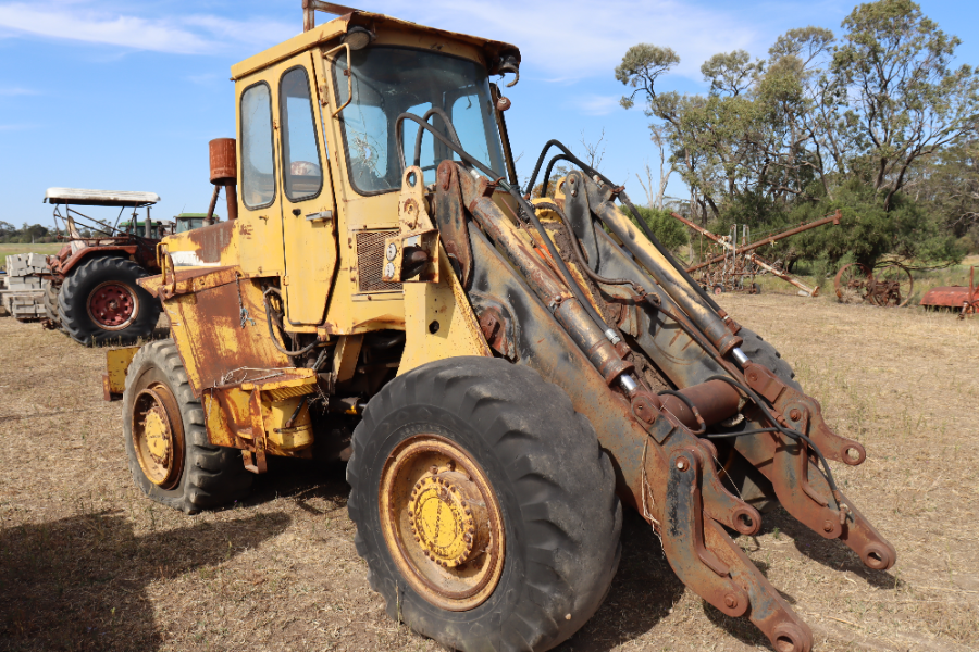 Lot 70 Volvo 4300 loader (not running spares) AuctionsPlus