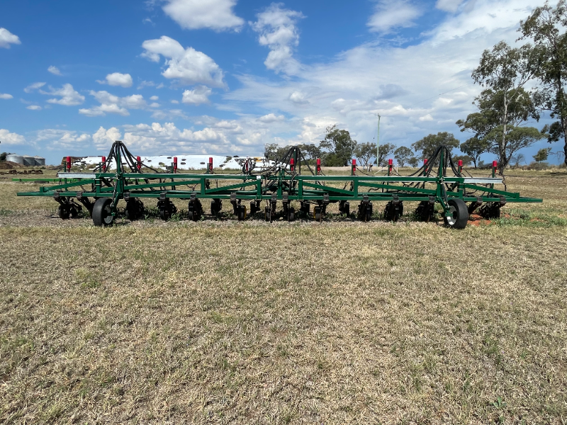 Lot 2 - Copy Of Excel Stubble Warrior Planter Unit , 12 Metre – 26 ...