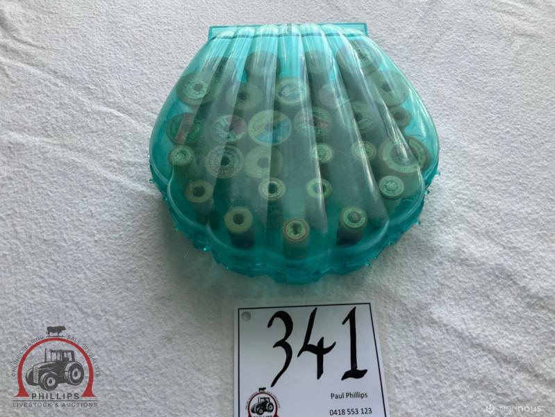 Vintage Shell Spool Holders | AuctionsPlus