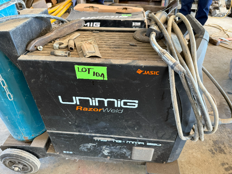 Lot 104 - Unimeg Razor Welder | AuctionsPlus