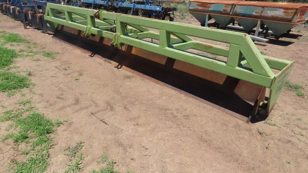 Lot 16 - 6m Agfab Rotor Blade | AuctionsPlus