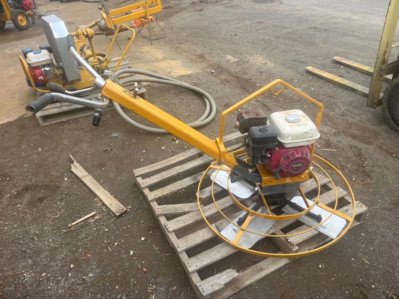 Trowelling Lot 372 - Concrete Trowelling Machine | AuctionsPlus