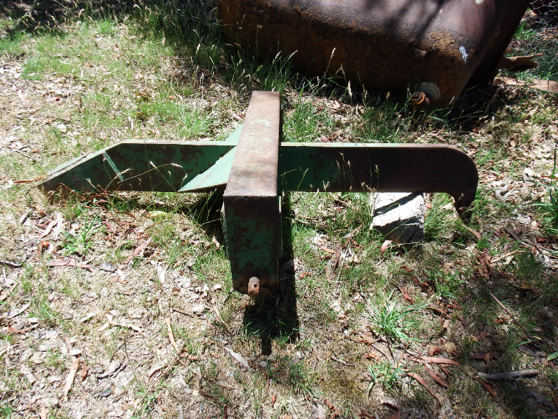 Lot 4 - 3PL Ripper | AuctionsPlus