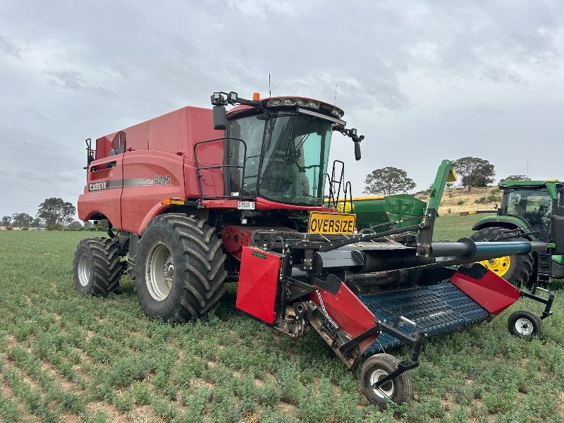 LOT 10 - CASE 8240 HEADER | AuctionsPlus